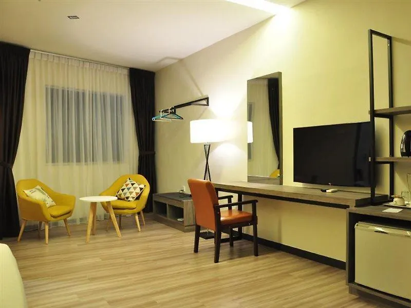 Frazel Inn Hotel Parit Buntar